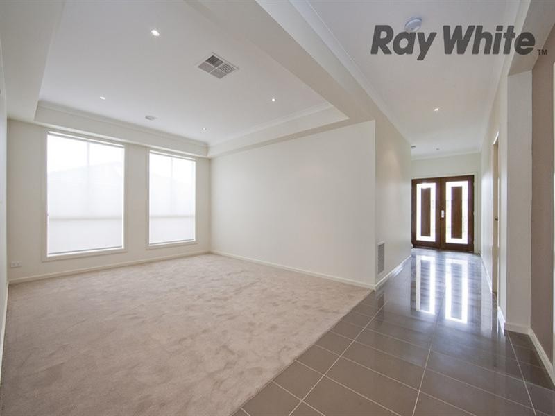 25 Boathaven Road, Point Cook VIC 3030