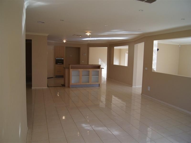 15 Gilmore Grove, Point Cook VIC 3030