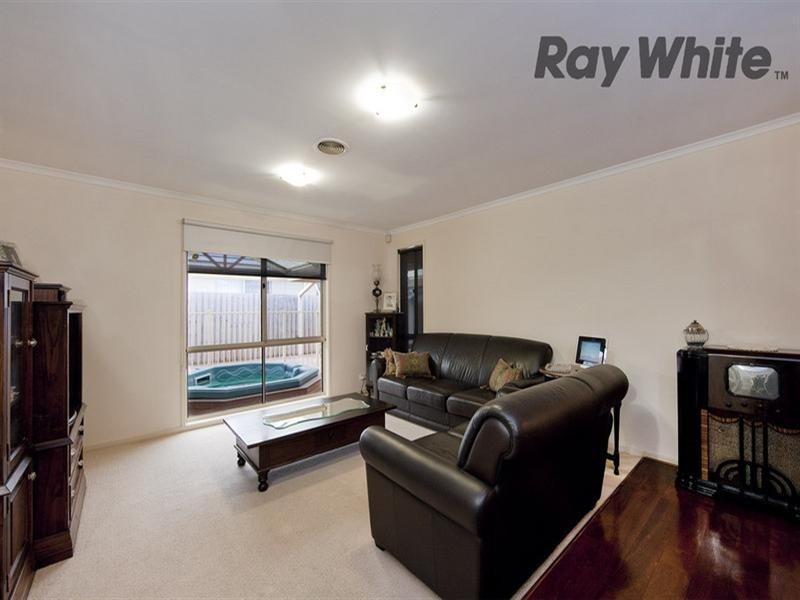 17 Gellibrand Close, Seabrook VIC 3028