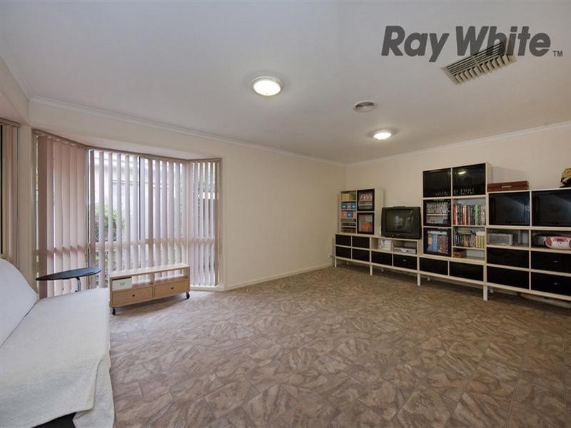 17 Gellibrand Close, Seabrook VIC 3028