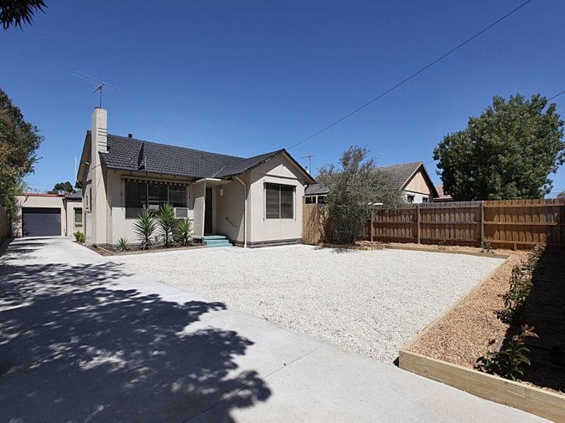 1/121 Bladin Street, Laverton VIC 3028