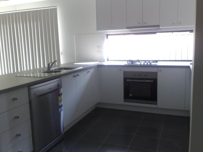 8 Romi Avenue, Truganina VIC 3029