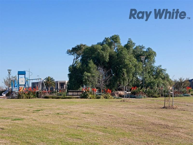 22 Bandler Park Way, Point Cook VIC 3030