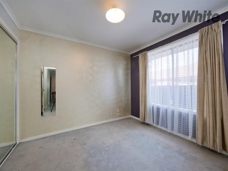 2/9 Strezlecki Grove, Altona Meadows VIC 3028