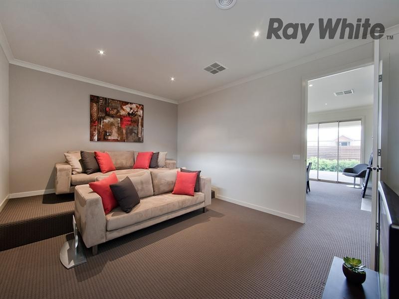 2 Spiteri Place, Truganina VIC 3029