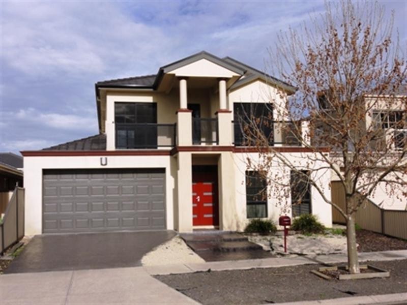 83 Hemsley Promenade, Point Cook VIC 3030