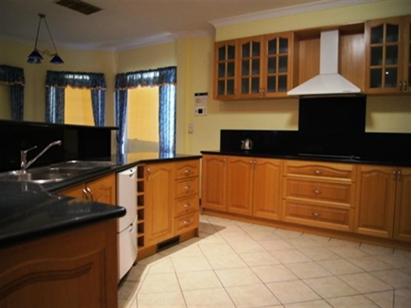 3 CLIVEDEN Court, Seabrook VIC 3028