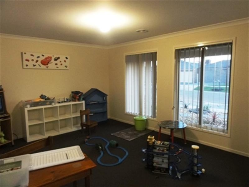 11 Romi Avenue, Truganina VIC 3029