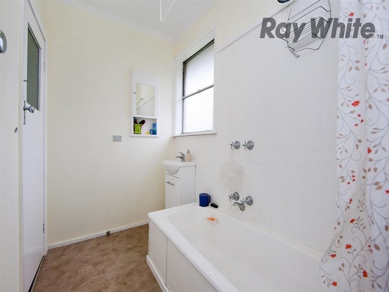 12 Chirnside Crescent, Laverton VIC 3028