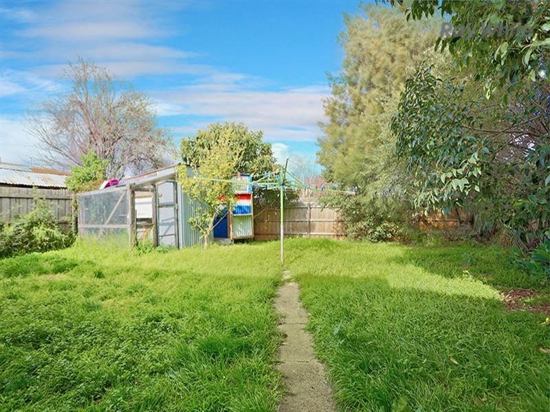 12 Chirnside Crescent, Laverton VIC 3028