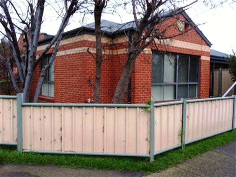 1/133-135 Grieve Parade, Altona VIC 3018