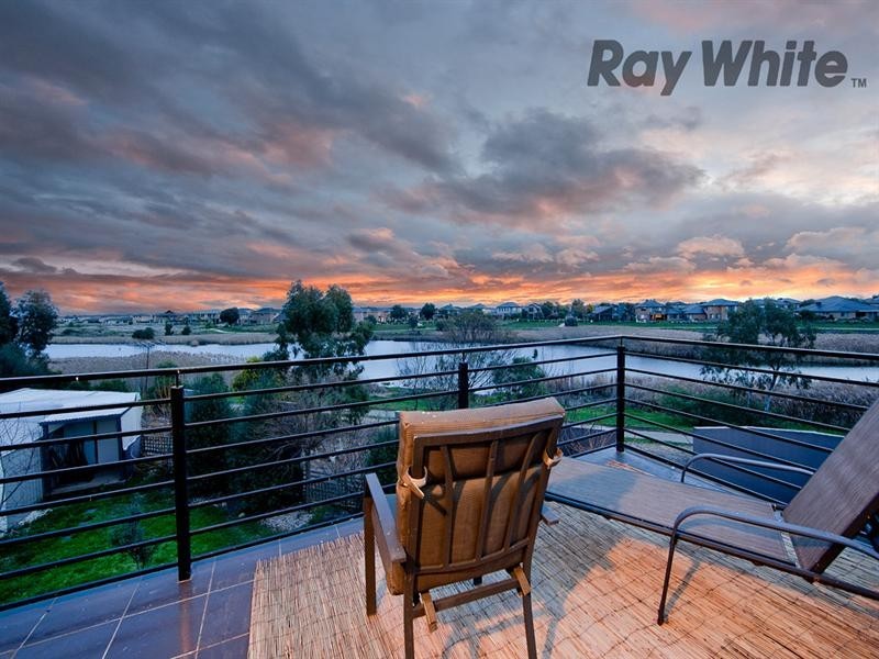 8 Selwood Place, Altona Meadows VIC 3028