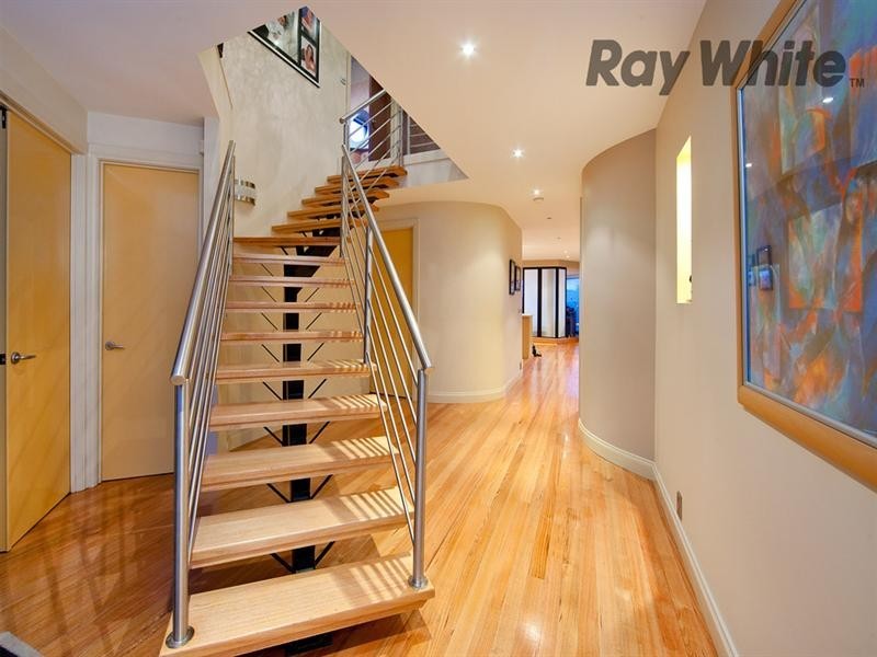 8 Selwood Place, Altona Meadows VIC 3028