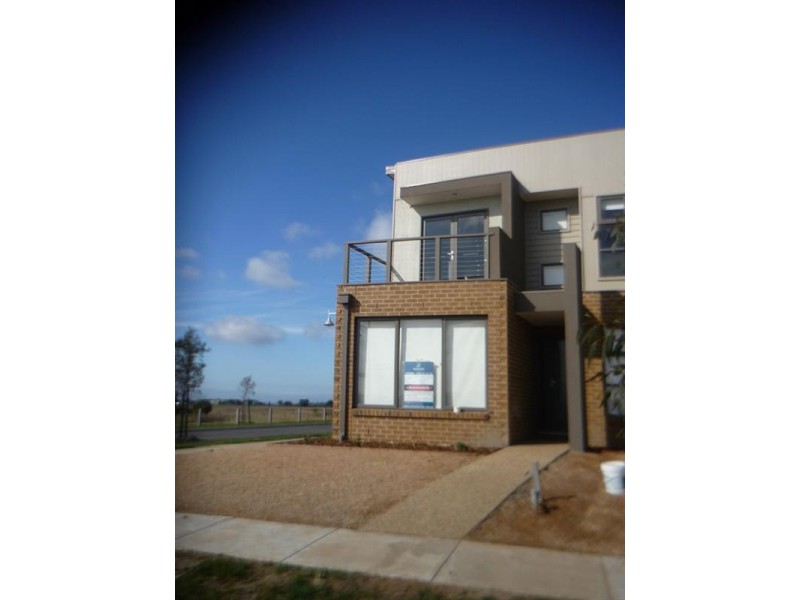 606 Featherbrook Drive, Point Cook VIC 3030