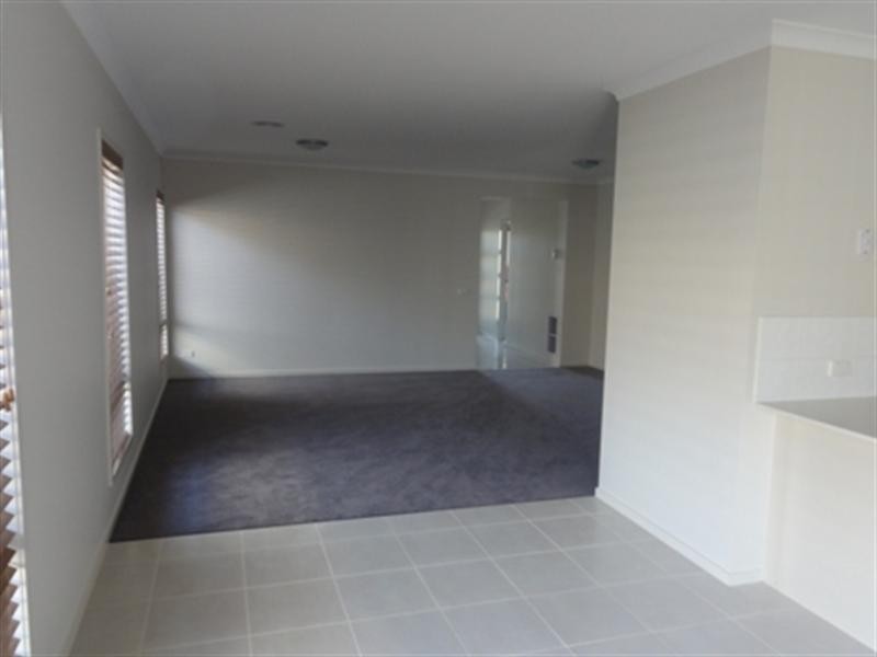 61 Rockpool Road, Truganina VIC 3029