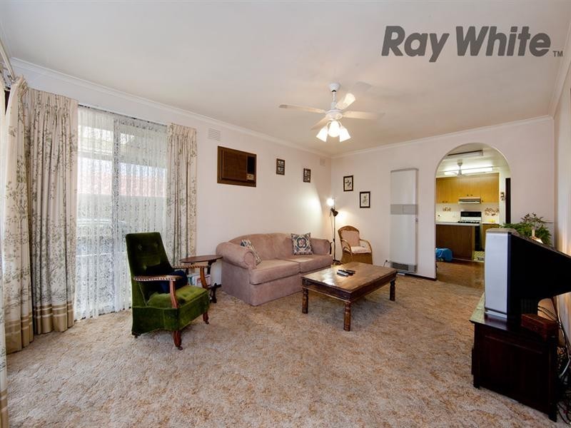 71 Hall Avenue, Altona Meadows VIC 3028