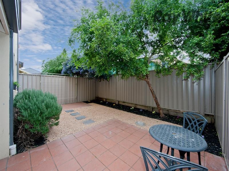 14/14 Mickleton Grove, Point Cook VIC 3030