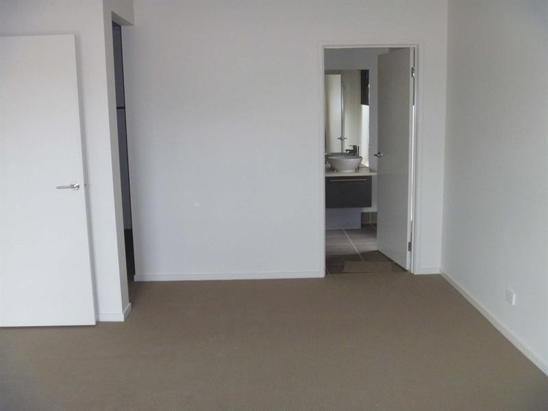 26 Royal Circuit, Point Cook VIC 3030