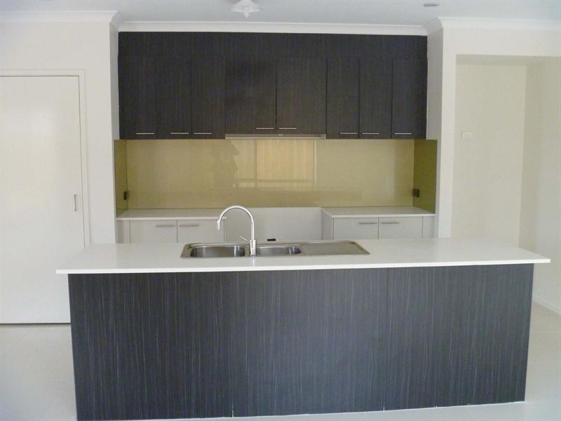 26 Royal Circuit, Point Cook VIC 3030