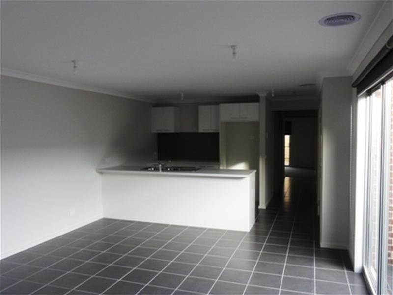 188 Saltwater Promenade, Point Cook VIC 3030