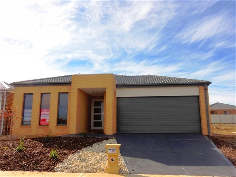 63 Rockpool Road, Truganina VIC 3029