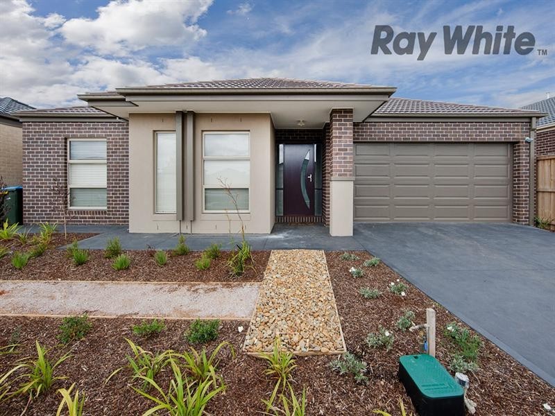 12 Penshurst Avenue, Williams Landing VIC 3027
