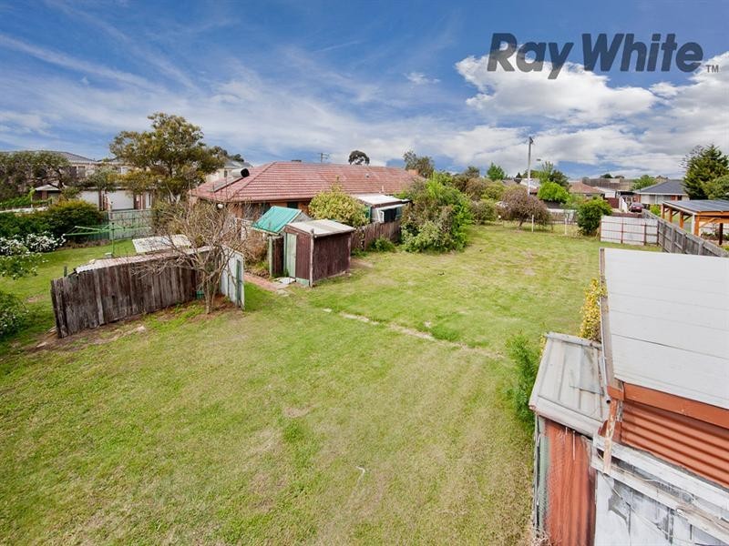 130 Alma Avenue, Laverton VIC 3028