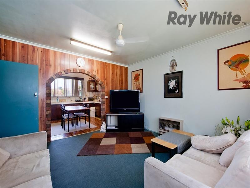 10 Chirnside Crescent, Laverton VIC 3028