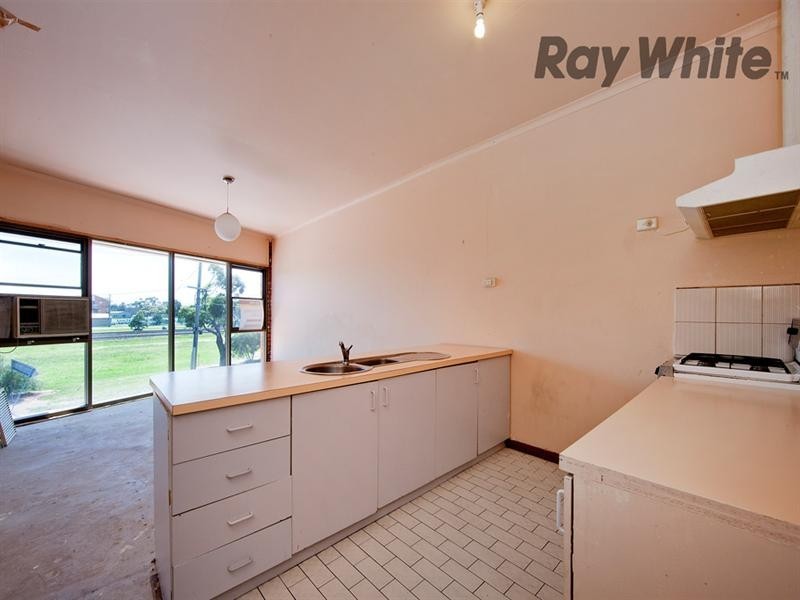 161 Railway Avenue, Laverton VIC 3028