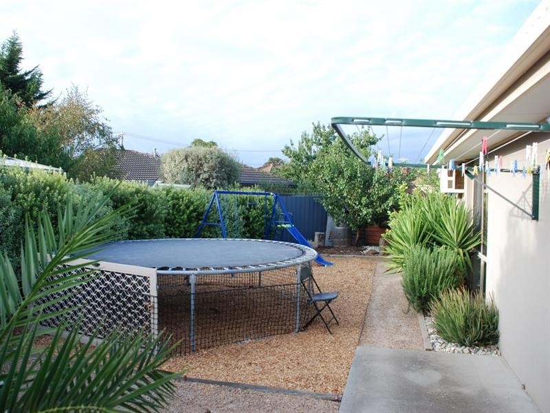 15 Addison Place, Seabrook VIC 3028