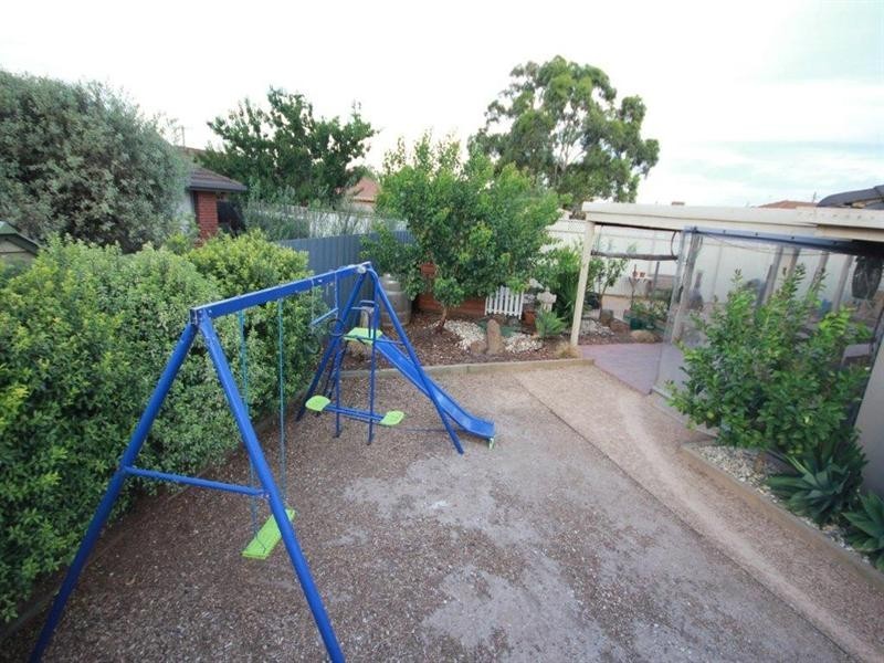 15 Addison Place, Seabrook VIC 3028