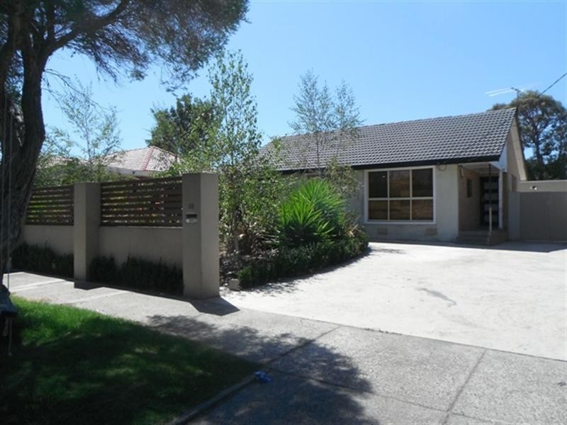 23 Kaye Crescent, Laverton VIC 3028