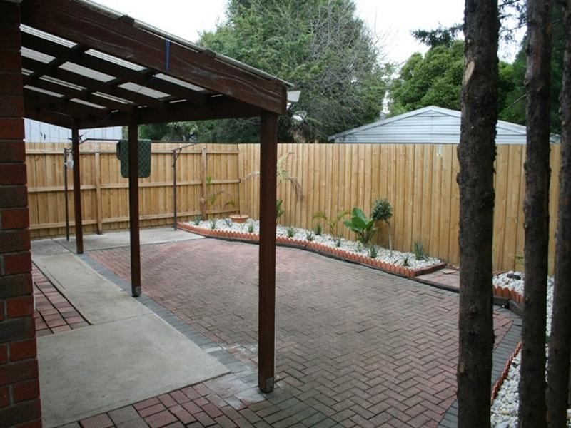 2/9 Strezlecki Grove, Altona Meadows VIC 3028