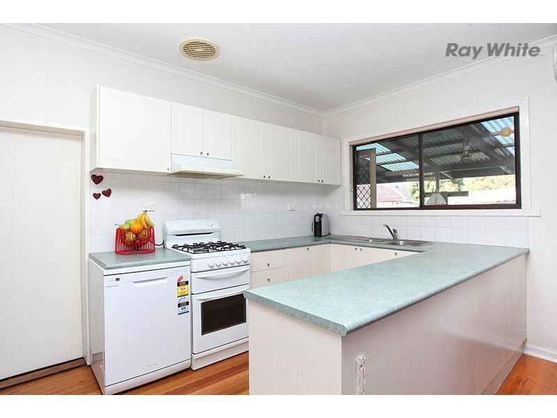 123 Railway Avenue, Laverton VIC 3028