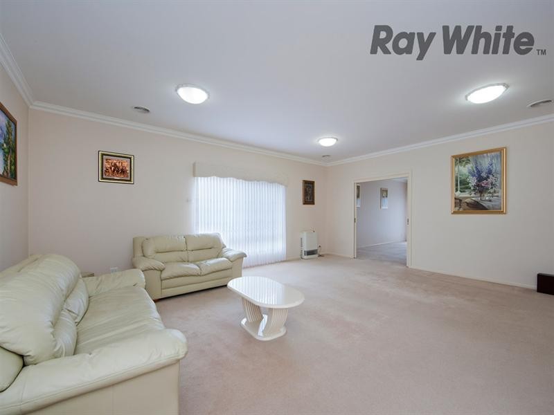 9 Sorrento Avenue, Point Cook VIC 3030