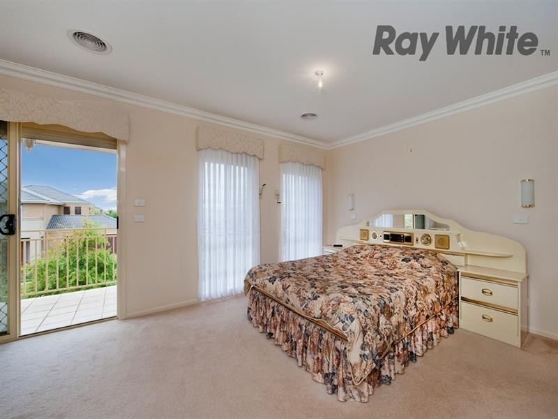 9 Sorrento Avenue, Point Cook VIC 3030