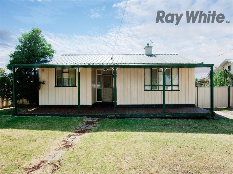 1E WACKETT Street, Laverton VIC 3028