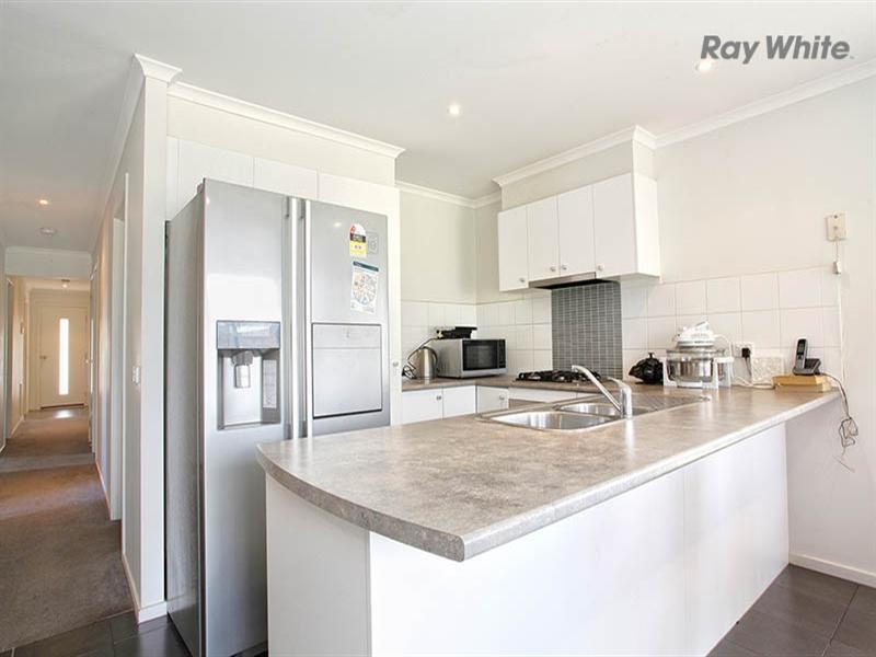 2 HAMISH Drive, Tarneit VIC 3029