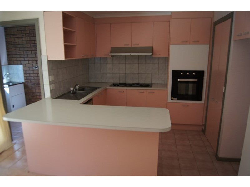 10/23 Finch Road, Werribee South VIC 3030