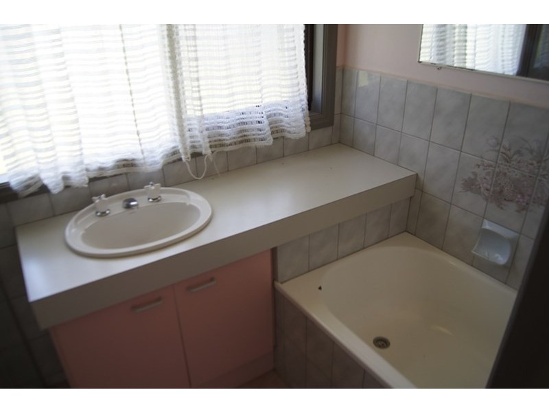 10/23 Finch Road, Werribee South VIC 3030