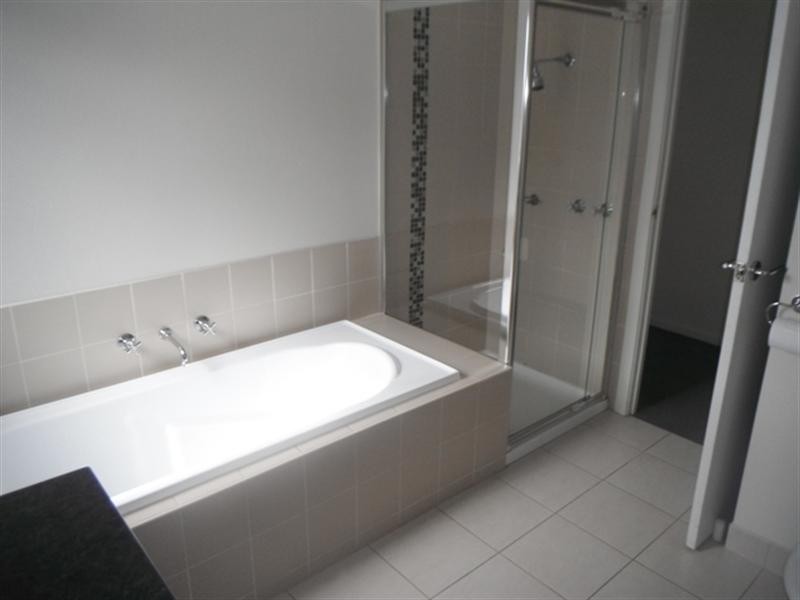 10 Alice Way, Tarneit VIC 3029