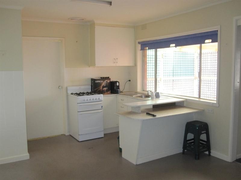 16 Lugg Street, Altona VIC 3018