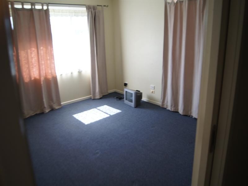 16 Lugg Street, Altona VIC 3018