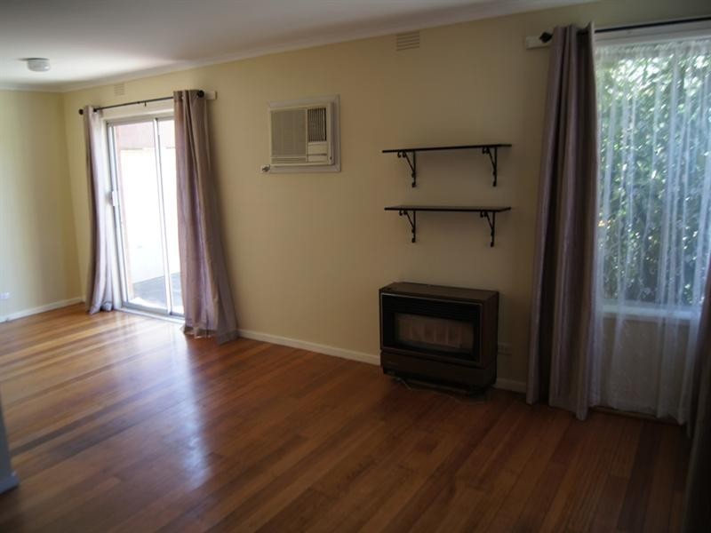 16 Lugg Street, Altona VIC 3018