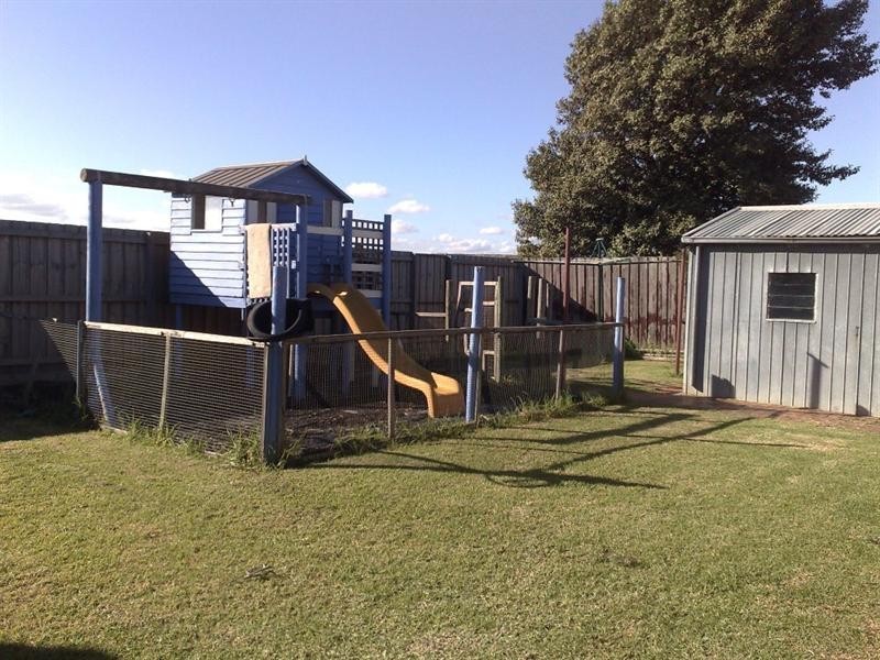 16 Lugg Street, Altona VIC 3018