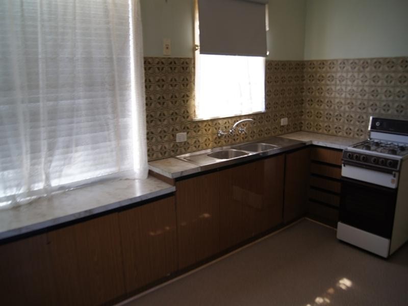 9 Henderson Street, Laverton VIC 3028