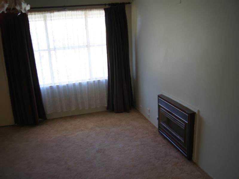 9 Henderson Street, Laverton VIC 3028