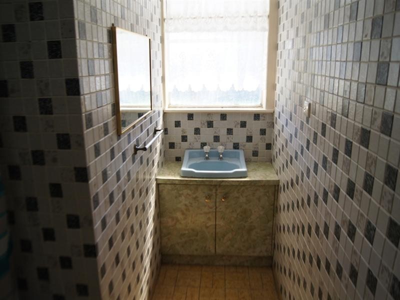 9 Henderson Street, Laverton VIC 3028