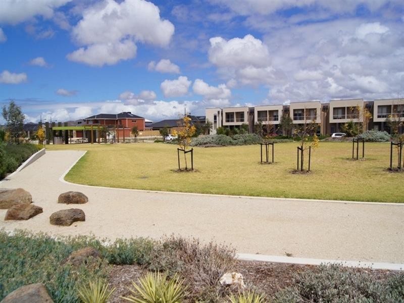 22 Berington Drive, Williams Landing VIC 3027