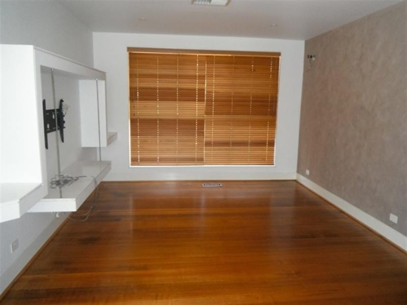 23 Kaye Crescent, Laverton VIC 3028